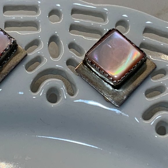 Vintage Sterling and Pink Mother of Pearl Stud Earrings - Picture 3 of 9